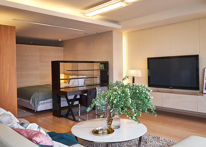 The Classic 500 Pentaz Executive Residence
